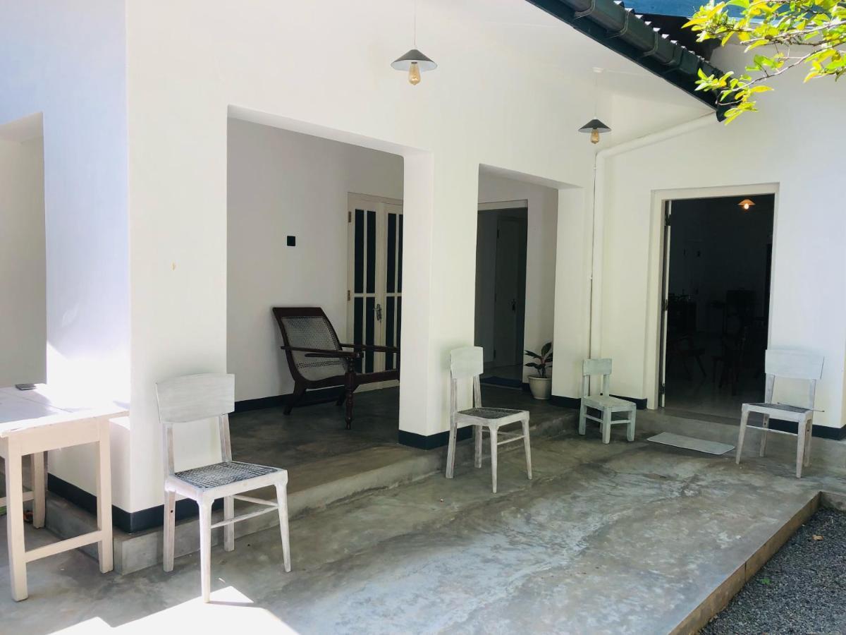 Hotel Mahagedara Dikwella Extérieur photo