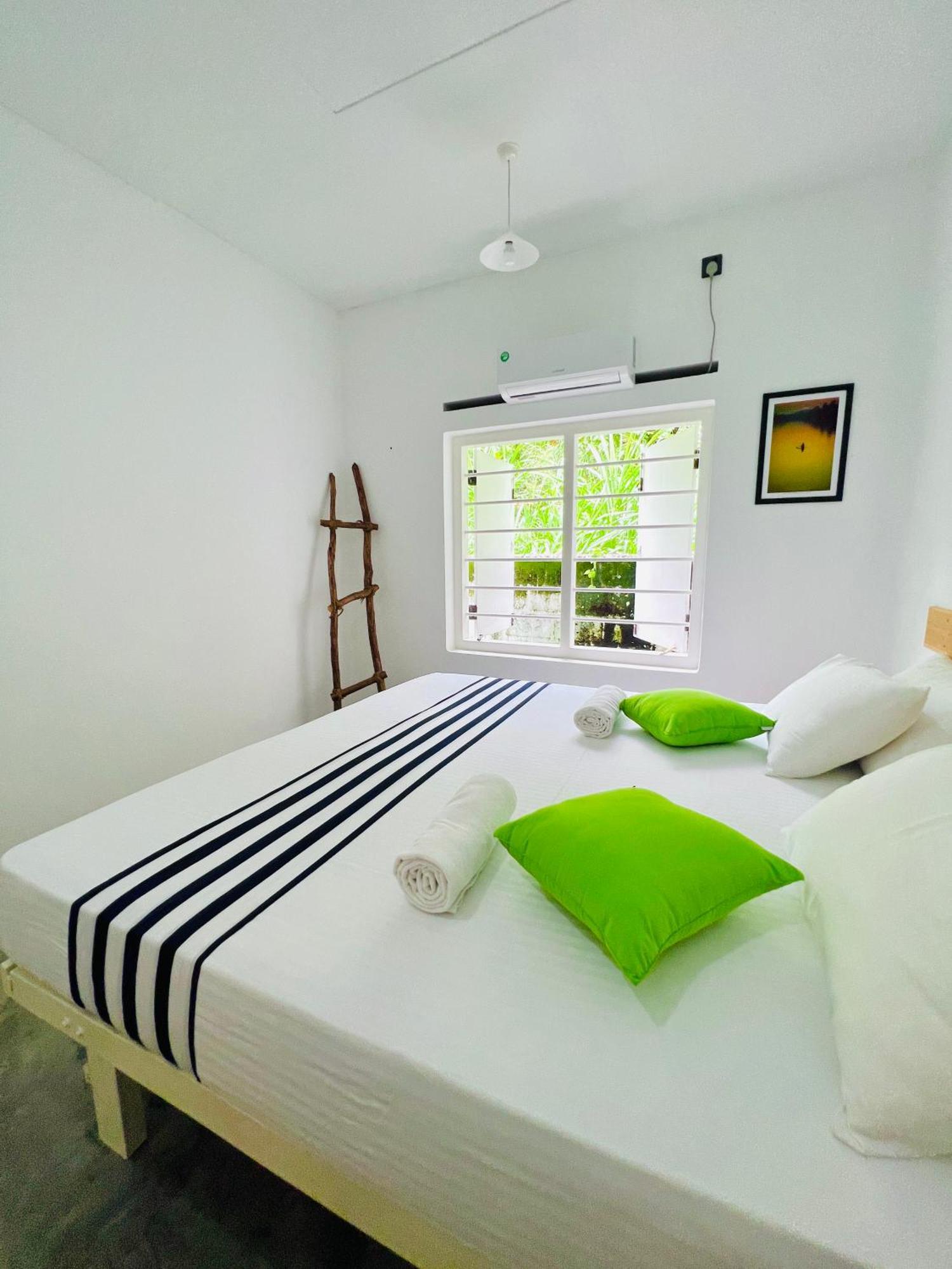 Hotel Mahagedara Dikwella Extérieur photo