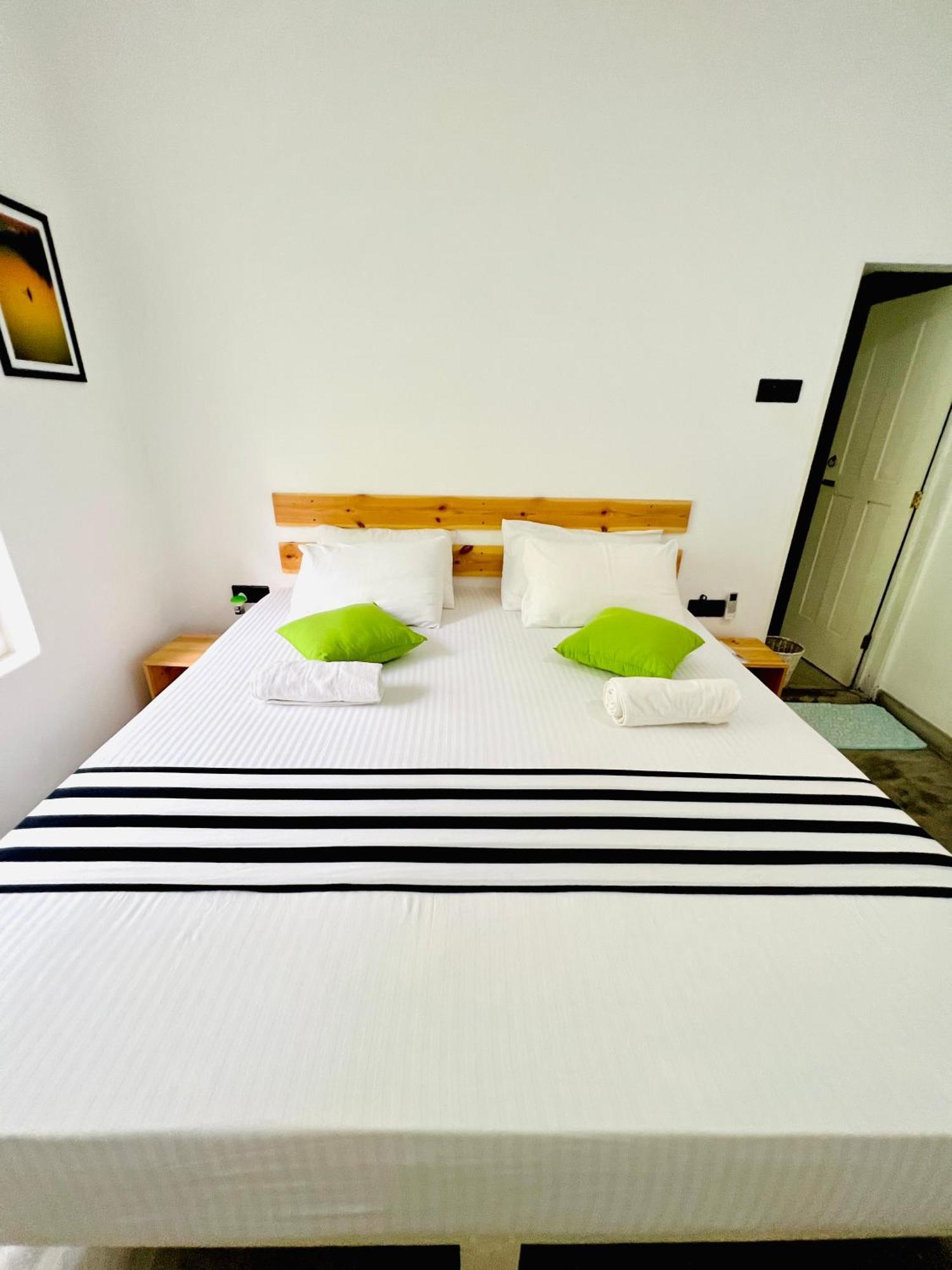 Hotel Mahagedara Dikwella Extérieur photo